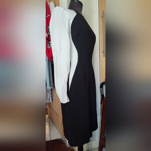 Authentic Stella McCartney Black and White Colorblock Long-Sleeve Bodycon Dress